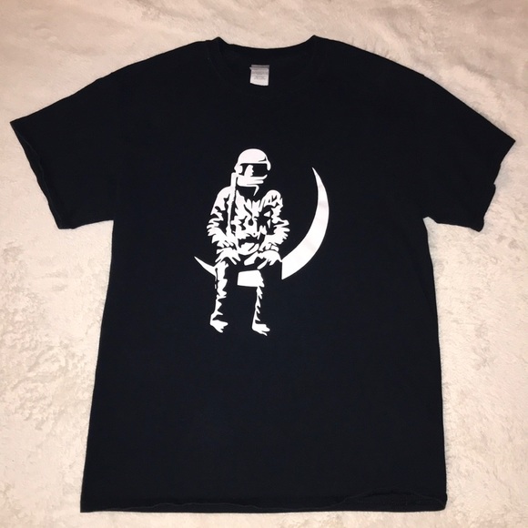 Graphic Tee Bundle - Picture 2 of 9